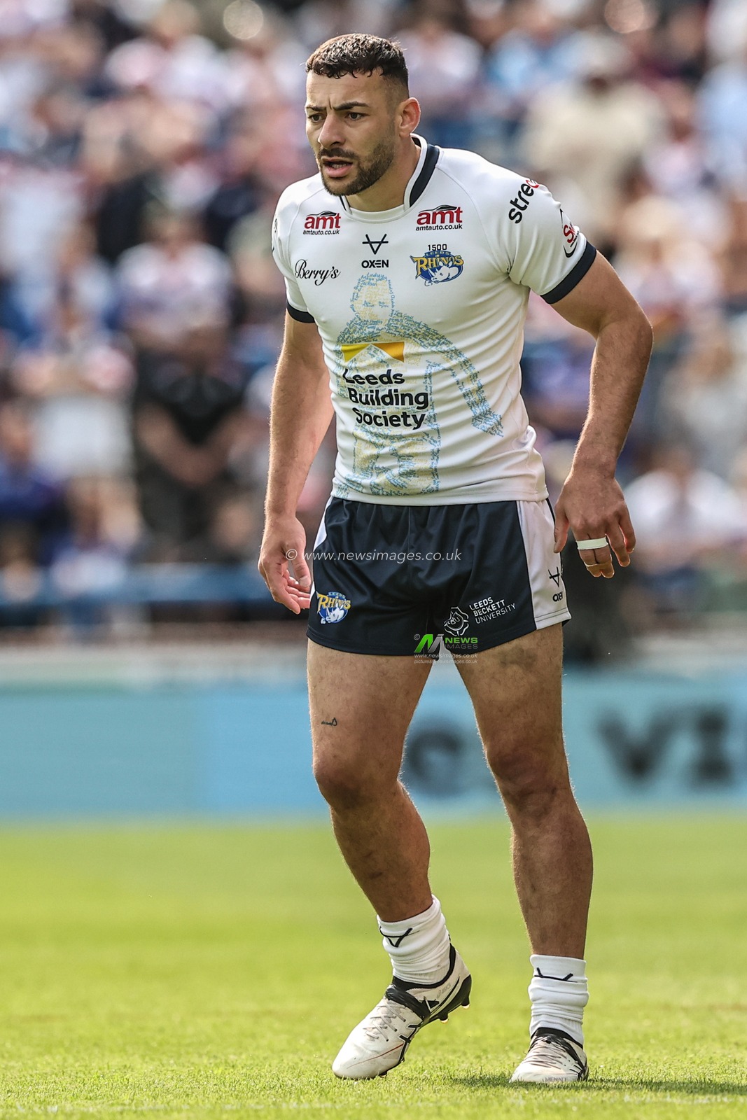 Jake Connor of Leeds Rhinos during the Betfred Super League Round 13 match Leeds Rhinos vs Wakefield Trinity at Headingley Stadium, Leeds, United Kingdom, 31st May 2025

(Photo by Alfie Cosgrove/News Images)