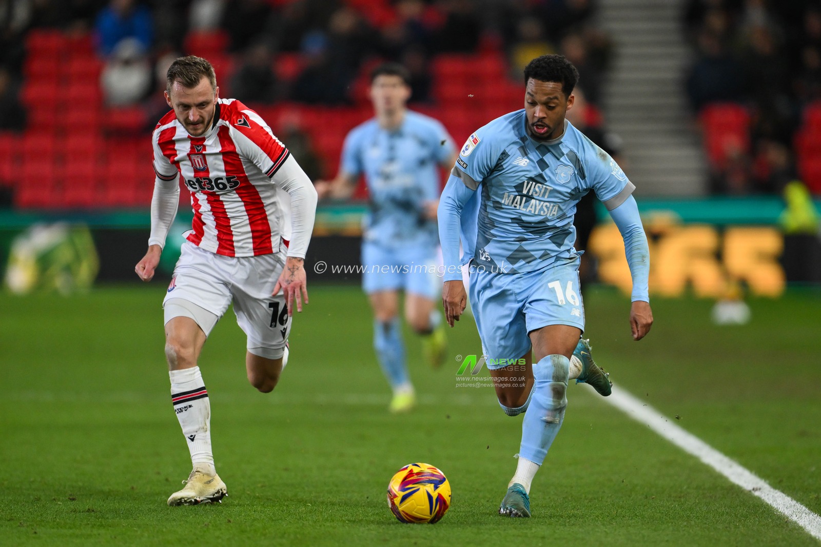 Chris Willock of Cardiff City makes a break with the ball during the Sky Bet Championship match Stoke City vs Cardiff City at Bet365 Stadium, Stoke-on-Trent, United Kingdom, 14th December 2024

(Photo by Craig Thomas/News Images)