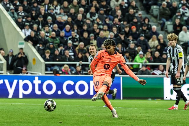 UEFA Champions League Last 16 Newcastle Untied v Barcelona