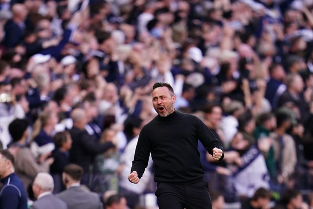 Roberto De Zerbi manager of Tottenham Hotspur after his side take the lead during the Premier League match Tottenham Hotspur vs Brighton & Hove Albion at Tottenham Hotspur Stadium, London, United Kingdom on 18 April 2026

(Photo by Harvey Murphy/News Images)