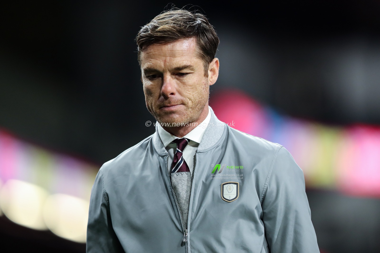 Scott Parker manager of Burnley arrives at stadium ahead of the Premier League match Burnley vs Manchester United at Turf Moor, Burnley, United Kingdom, 7th January 2026

(Photo by Jorge Horsted/News Images)

*** GER AUT SUI OUT ***