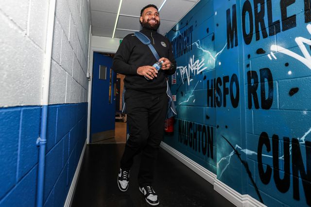Toafofoa Sipley of Warrington Wolves arrives at stadium during the Betfred Super League Round 1 match Warrington Wolves vs St Helens at The Halliwell Jones Stadium, Warrington, United Kingdom on 13 February 2026

(Photo by Jorge Horsted/News Images)