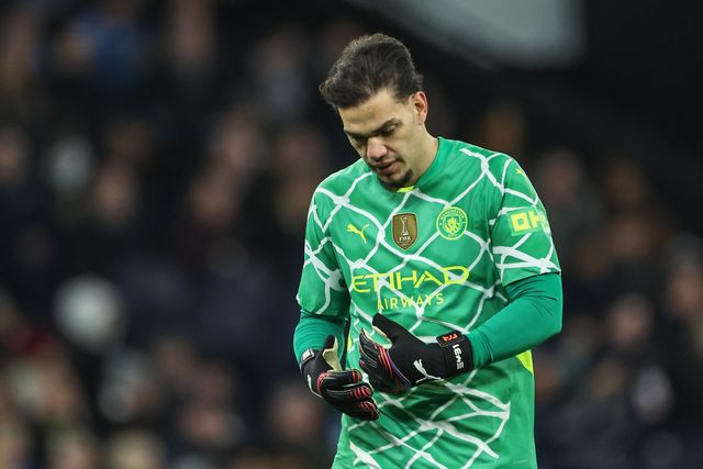 Ederson of Manchester City during the Premier League match Manchester City vs Chelsea at Etihad Stadium, Manchester, United Kingdom, 25th January 2025

(Photo by Mark Cosgrove/News Images)