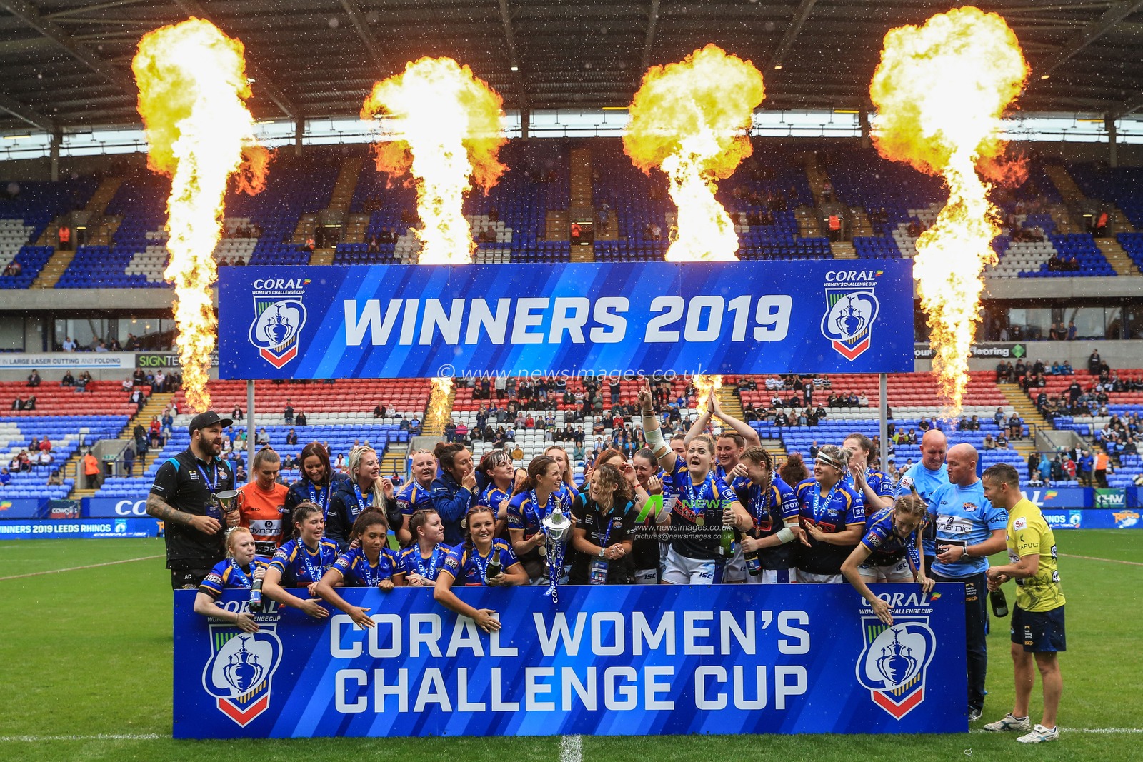 27th July 2019 , University of Bolton Stadium, Bolton, England; 2019 Coral Womenâ€™s Challenge Cup Final , Castleford Tigers Women vs Leeds Rhinos Women ; Leeds Rhinos women win the Challenge cup 


Credit: Mark Cosgrove/News Images