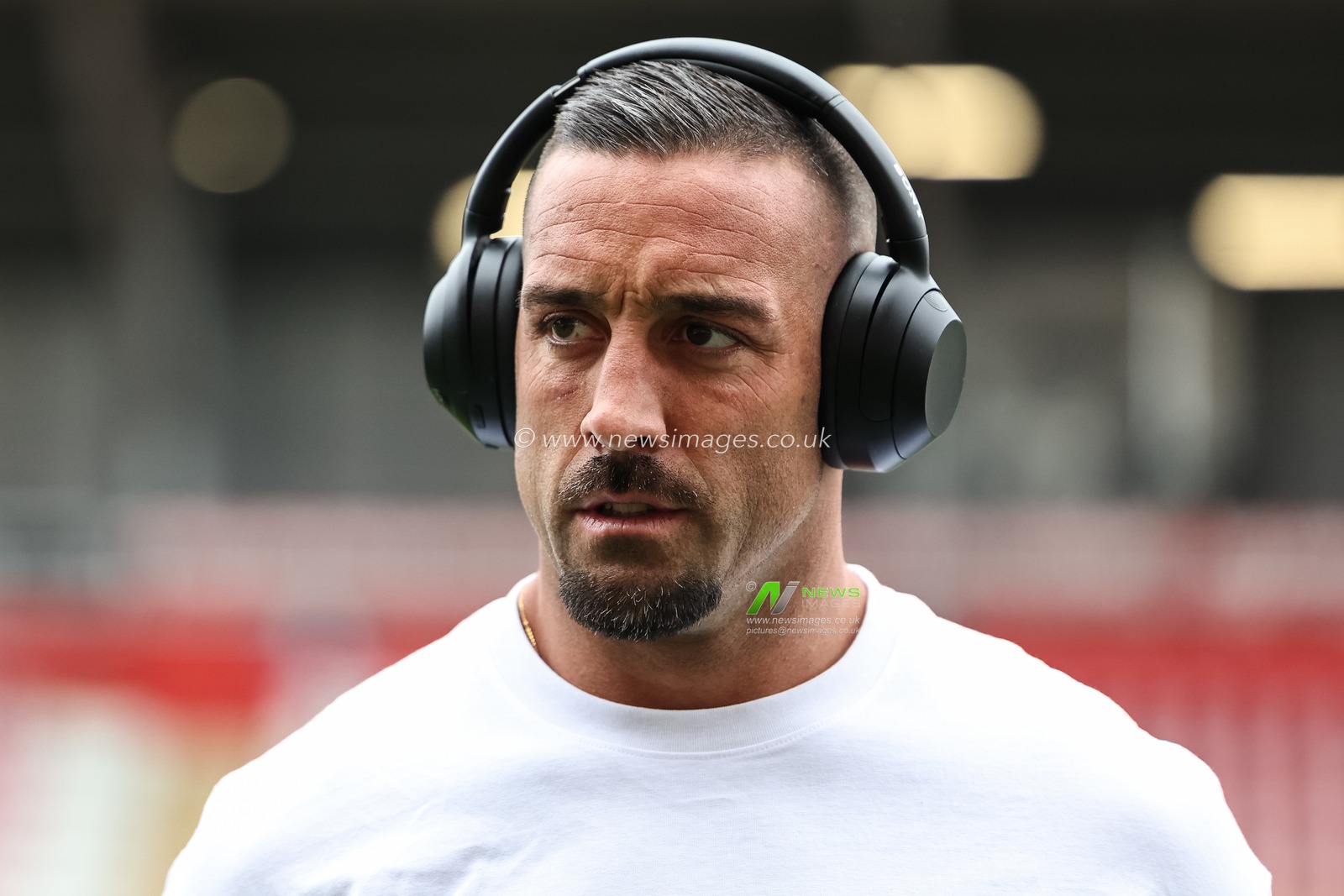 Paul Vaughan of Warrington Wolves arrives during the Betfred Super League Round 20 Leigh Leopards vs Warrington Wolves at Leigh Sports Village, Leigh, United Kingdom, 1st August 2025

(Photo by Mark Cosgrove/News Images)