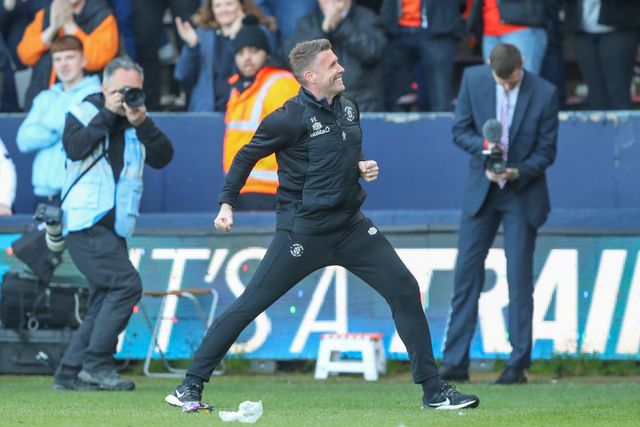 Sky Bet Championship Luton Town v Blackpool