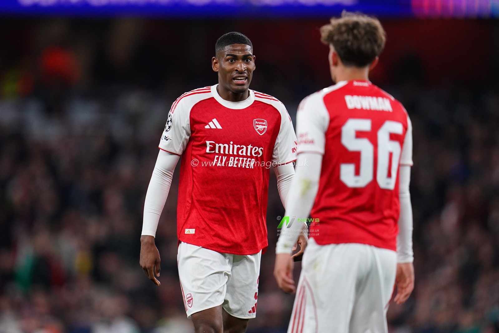 Cristhian Mosquera of Arsenal communicates with Max Dowman of Arsenal during the UEFA Champions League Quarter Finals match Arsenal vs Sporting CP at Arsenal stadium, London, United Kingdom on 15 April 2026

(Photo by Harvey Murphy/News Images)