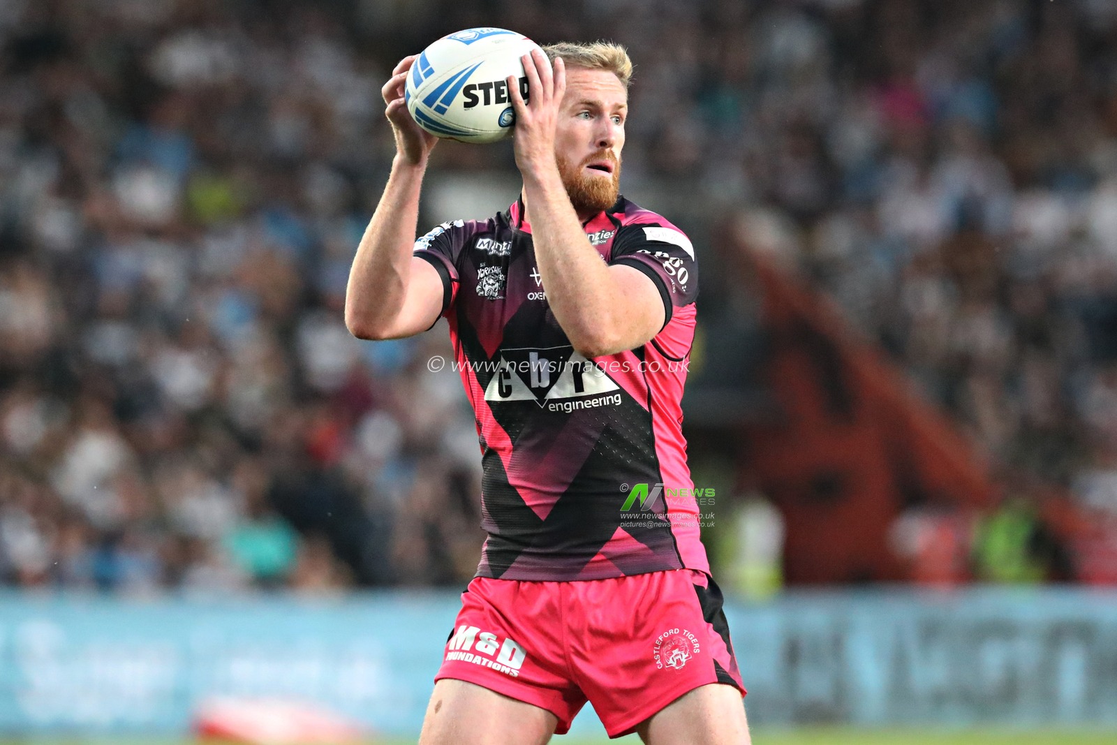 Rowan Milnes of Castleford Tigers during the Betfred Super League Round 14 Hull FC vs Castleford Tigers at MKM Stadium, Hull, United Kingdom, 13th June 2025(Photo by Sam Eaden/News Images)