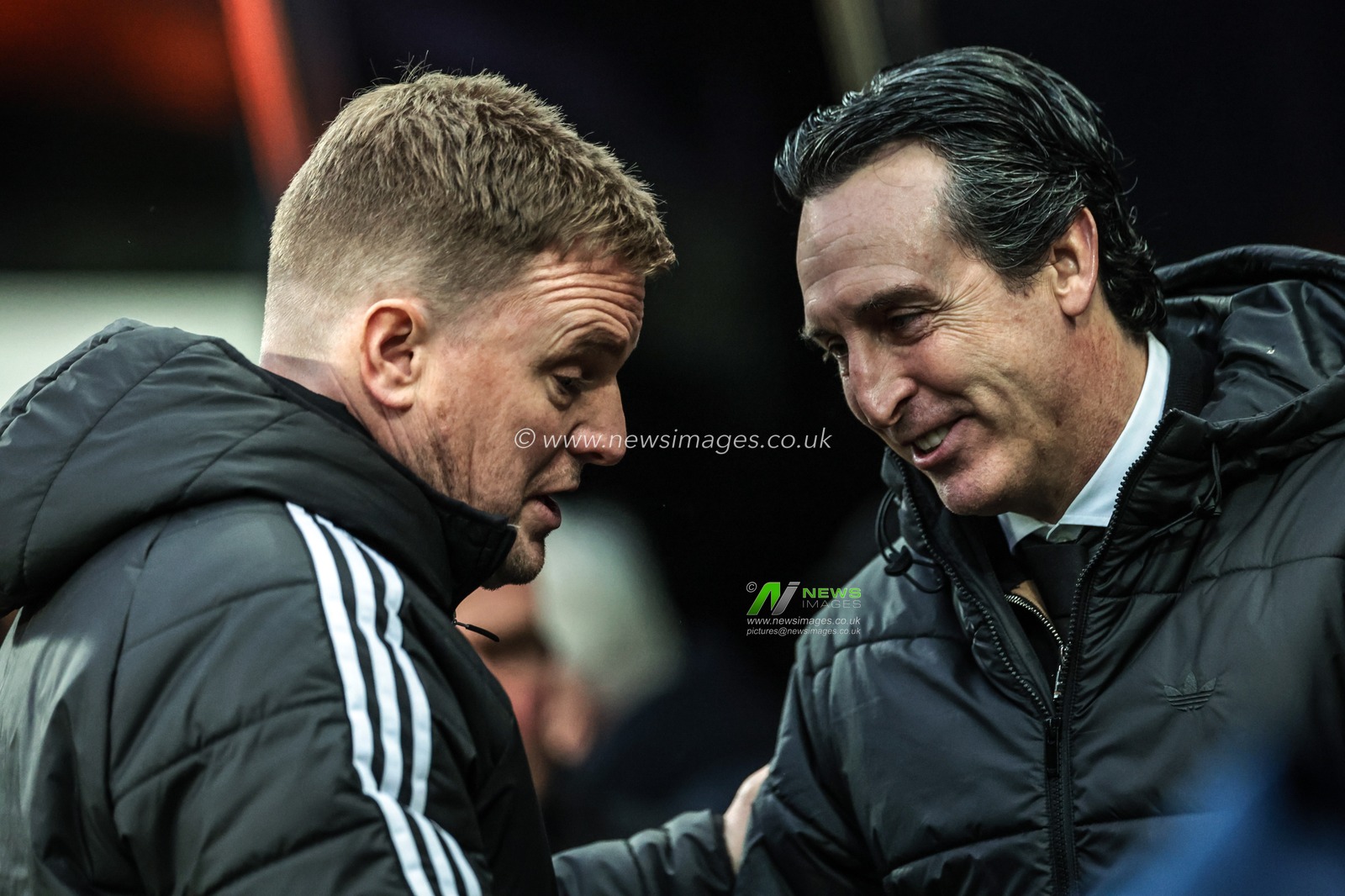 Eddie Howe manager of Newcastle United shakes hands with Unai Emery manager of Aston Villa before the game during the Premier League match Newcastle United vs Aston Villa at St. James's Park, Newcastle, United Kingdom, 25th January 2026

(Photo by Mark Cosgrove/News Images)