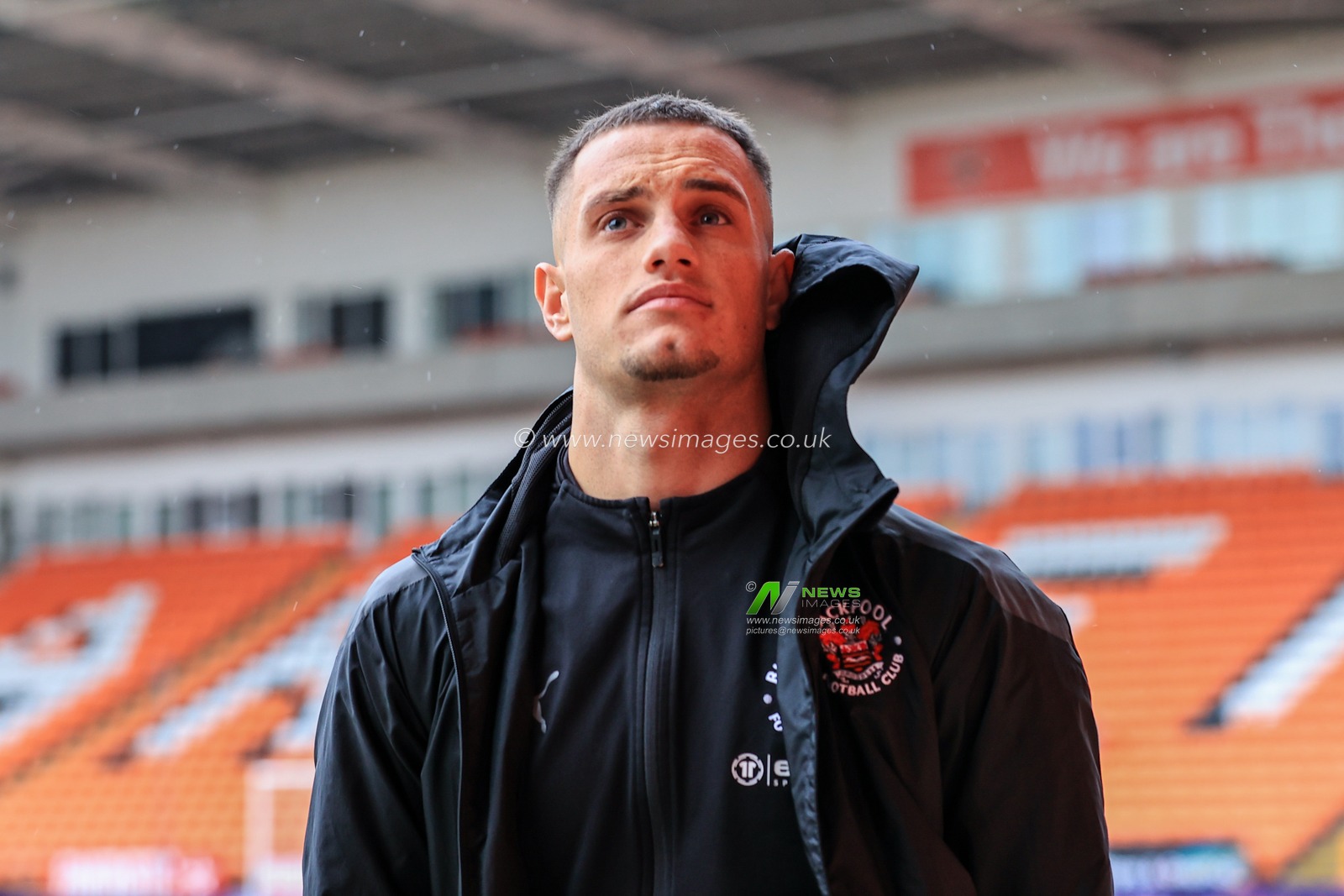 Jerry Yates #9 of Blackpool arrives at Bloomfield Road