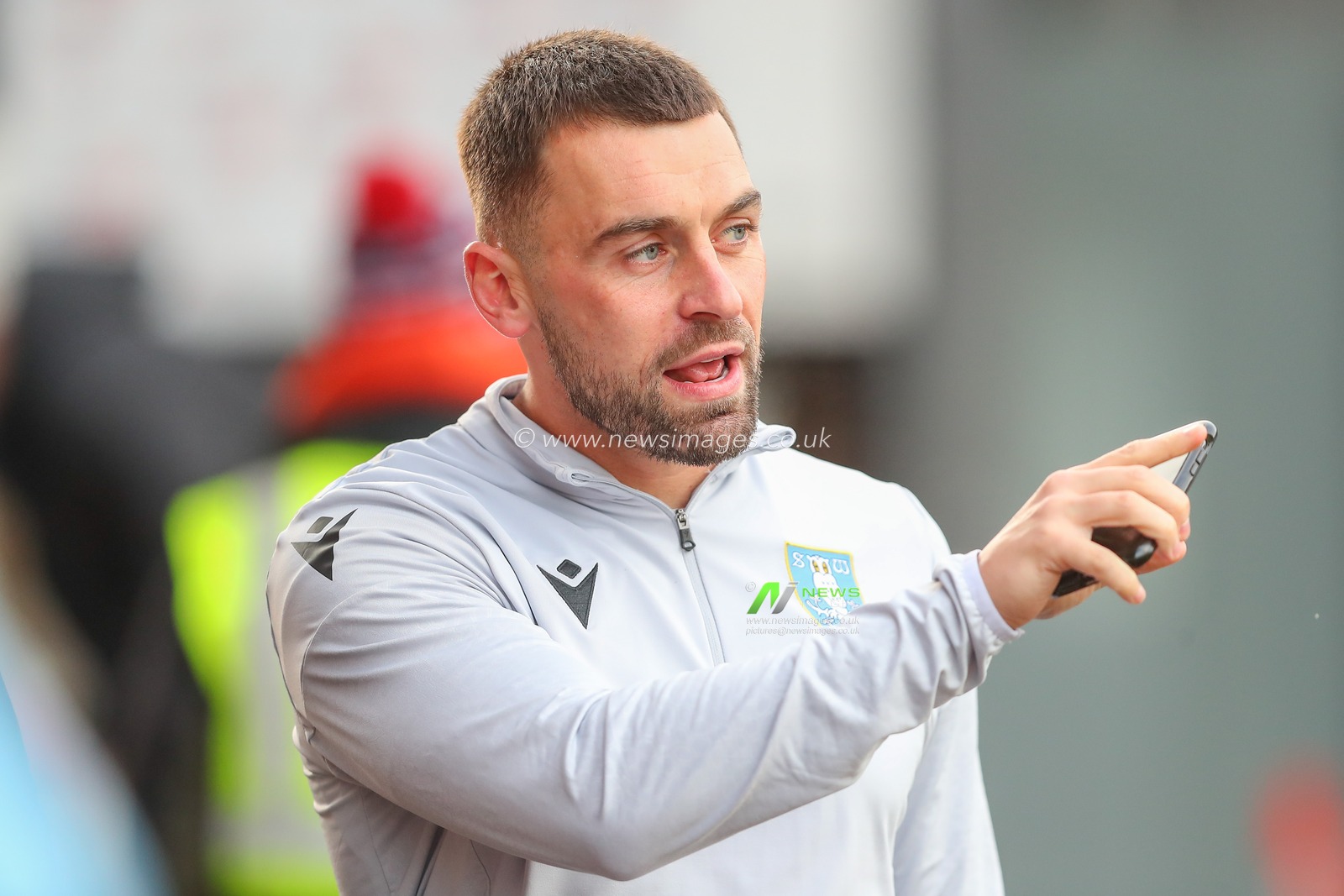 Jack Hunt #32 of Sheffield Wednesday arrives ahead of the Sky Bet League 1 match Exeter City vs Sheffield Wednesday at St James' Park, Exeter, United Kingdom, 10th December 2022

(Photo by Gareth Evans/News Images)