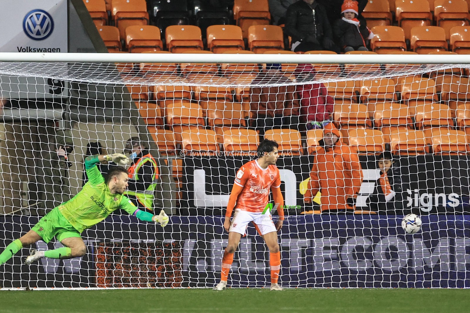 Jordan Clark #18 of Luton Town scores to make it 0-3