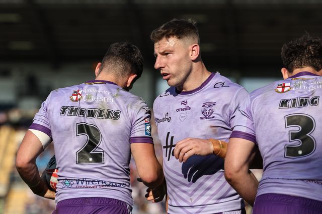 Josh Thewlis of Warrington Wolves celebrates his try with George Williams of Warrington Wolves during the Betfred Super League Round 14 Leeds Rhinos v Warrington Wolves at Headingley Stadium, Leeds, United Kingdom, 14th June 2025

(Photo by Mark Cosgrove/News Images)