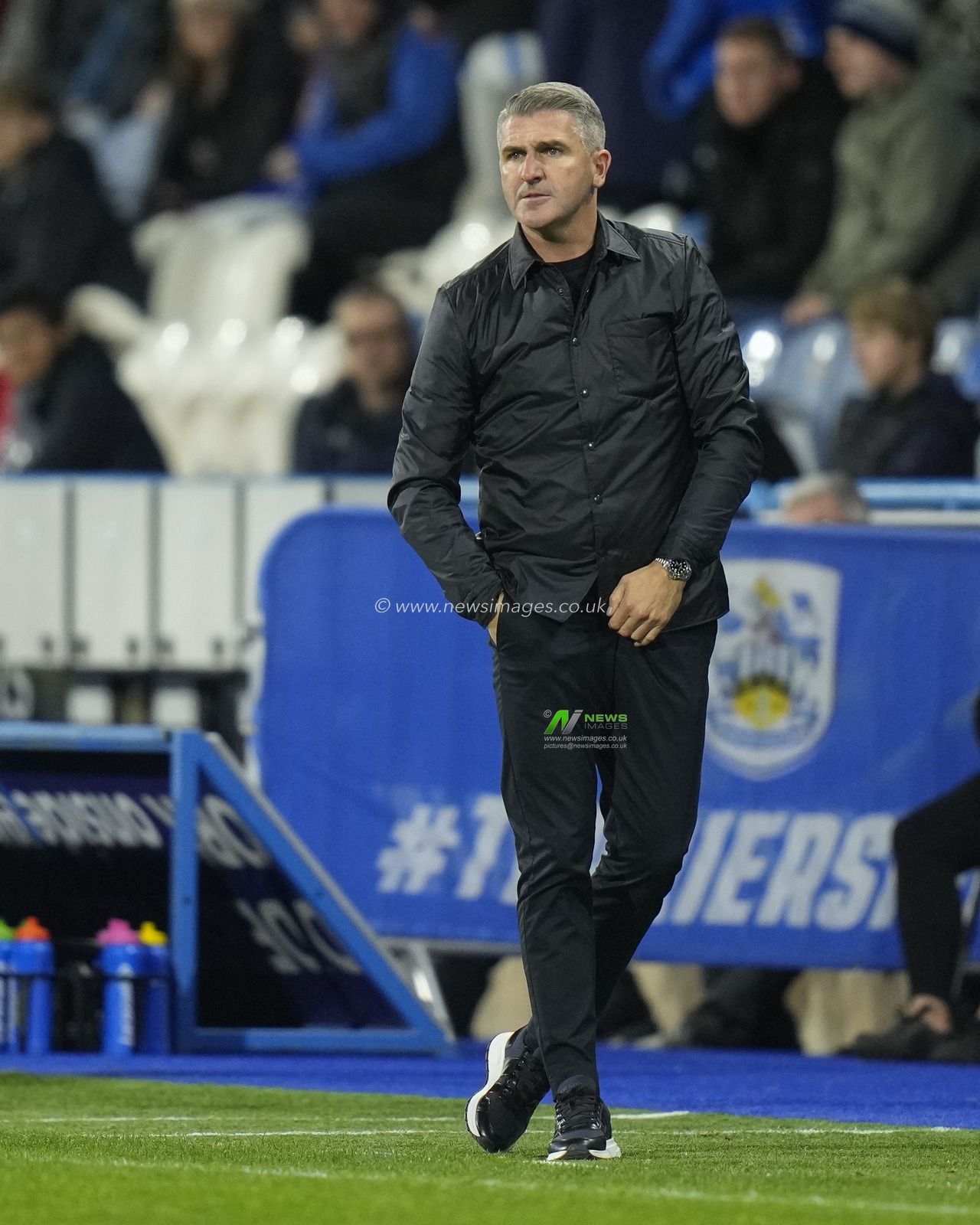 Ryan Lowe manager of Preston North End during the Sky Bet Championship match Huddersfield Town vs Preston North End at John Smith's Stadium, Huddersfield, United Kingdom, 18th October 2022

(Photo by Steve Flynn/News Images)
