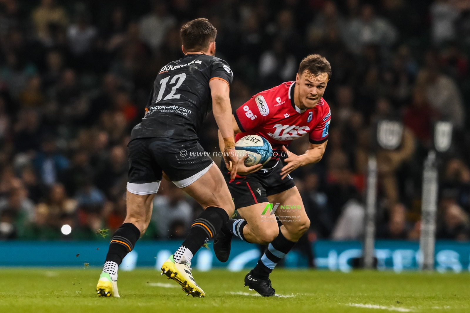 Jarrod Evans of Cardiff makes a break during the United Rugby Championship match Ospreys vs Cardiff Rugby at Principality Stadium, Cardiff, United Kingdom, 22nd April 2023

(Photo by Craig Thomas/News Images)