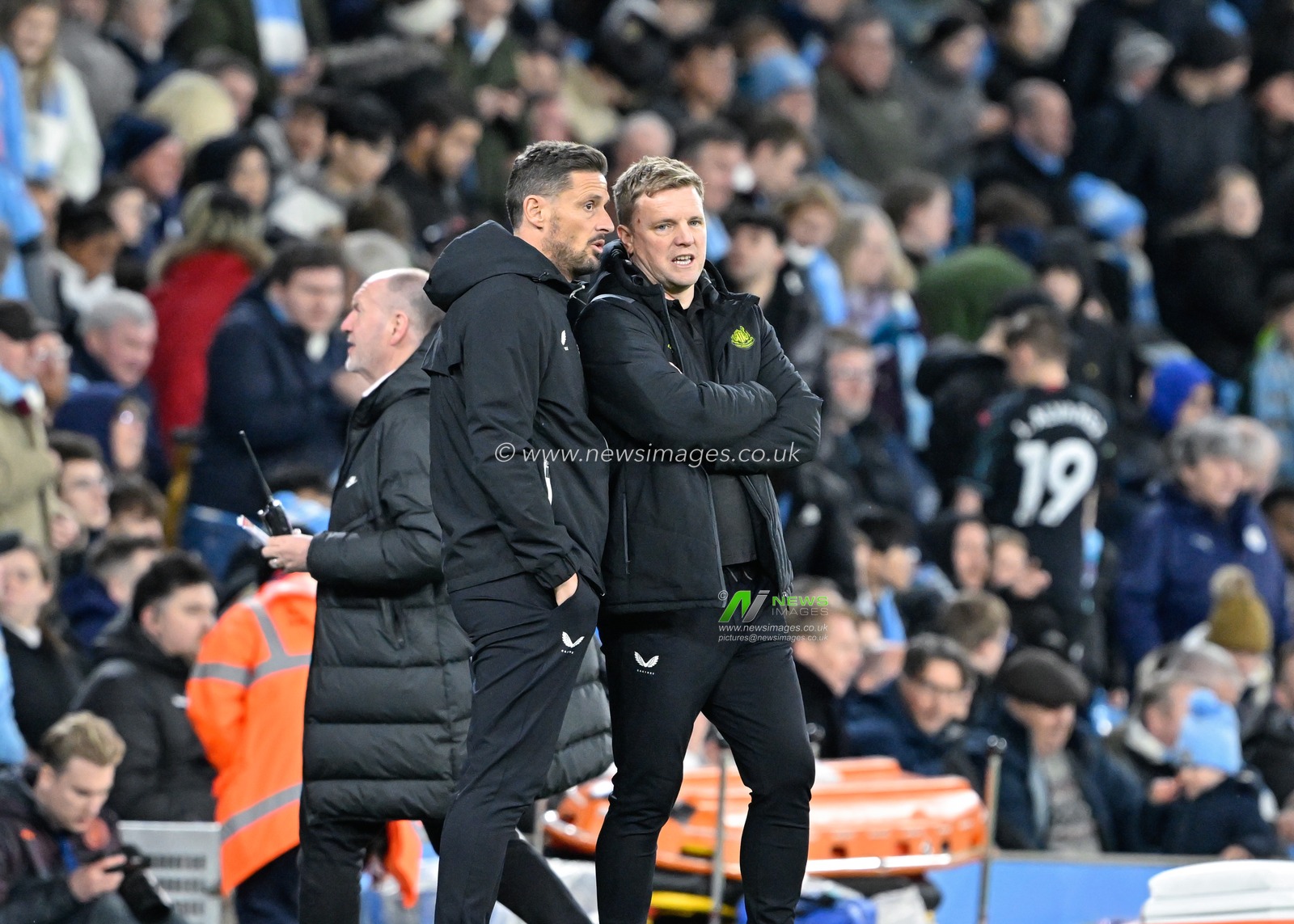 Eddie Howe manager of Newcastle United speaks with Jason Tindall assistant manager of Newcastle United during the Emirates FA Cup Quarter- Final match Manchester City vs Newcastle United at Etihad Stadium, Manchester, United Kingdom, 16th March 2024

(Photo by Cody Froggatt/News Images)