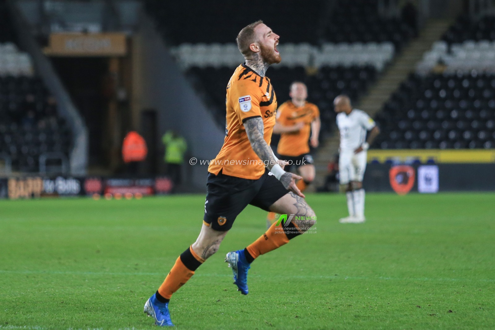 14th February 2020, KC Stadium, Kingston upon Hull, England; Sky Bet Championship, Hull City v Swansea City : Marcus Madison (11) of Hull City celebrates his goal to make it 2-1