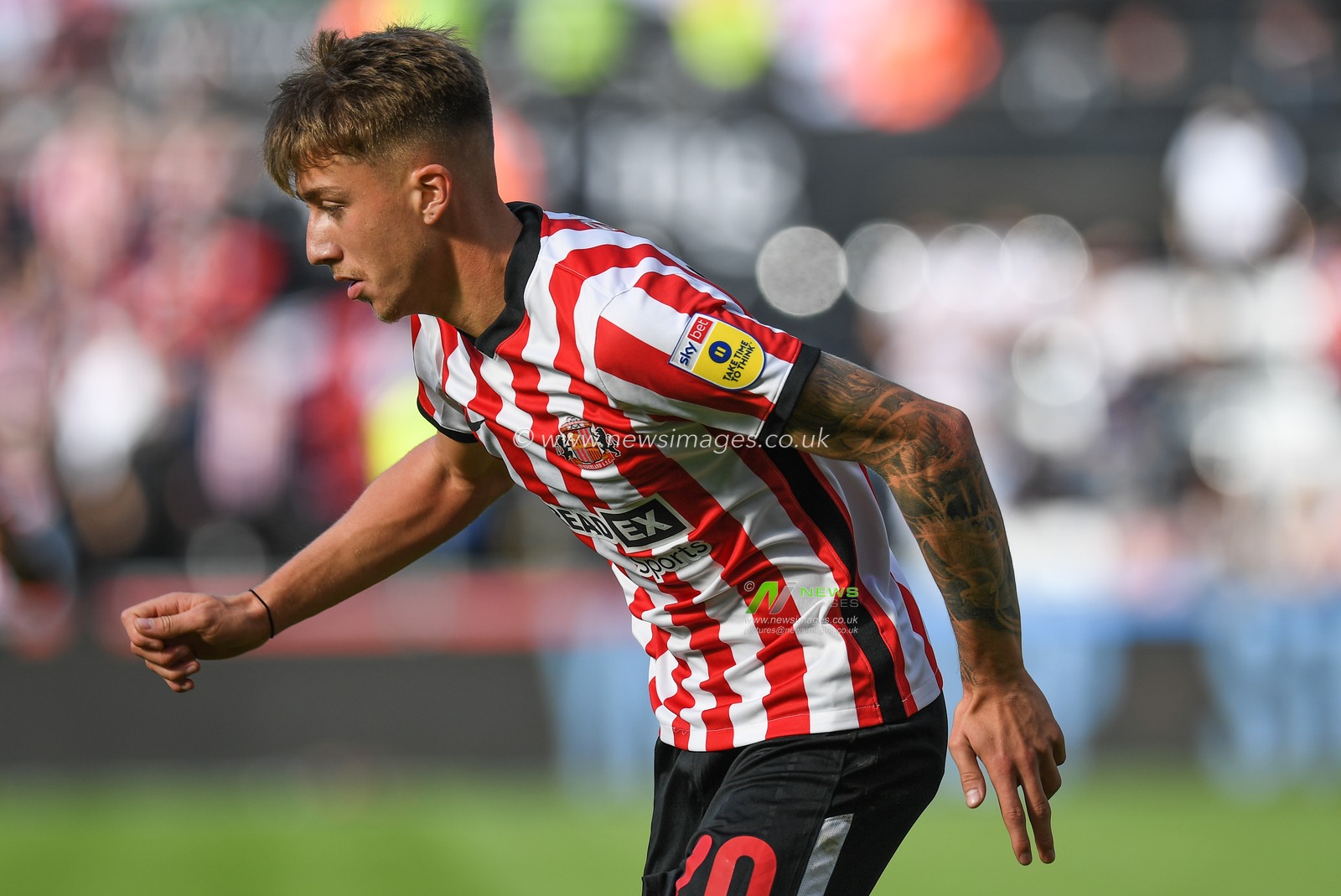 Jack Clarke #20 of Sunderland  during the Sky Bet Championship match Swansea City vs Sunderland at Swansea.com Stadium, Swansea, United Kingdom, 8th October 2022

(Photo by Mike Jones/News Images)