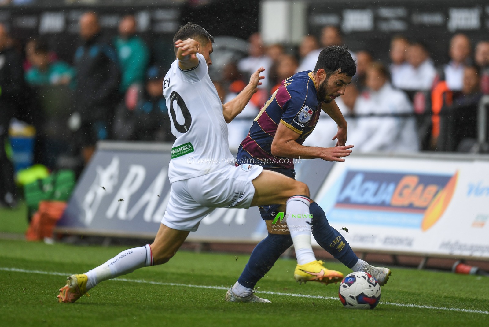 Ilias Chair #10 of QPR Under pressure from Liam Cullen #20 of Swansea City during the Sky Bet Championship match Swansea City vs Queens Park Rangers at Swansea.com Stadium, Swansea, United Kingdom, 3rd September 2022

(Photo by Mike Jones/News Images)