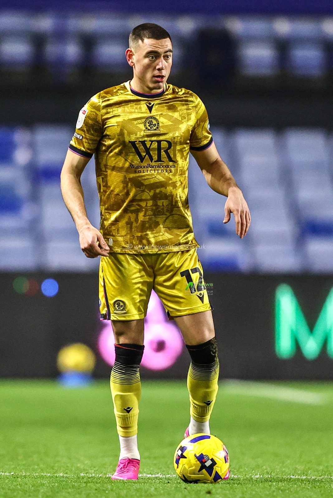 Lewis Miller of Blackburn Rovers during the Sky Bet Championship match Sheffield Wednesday vs Blackburn Rovers at Hillsborough, Sheffield, United Kingdom, 29th December 2025

(Photo by Alfie Cosgrove/News Images)

*** GER AUT SUI OUT ***