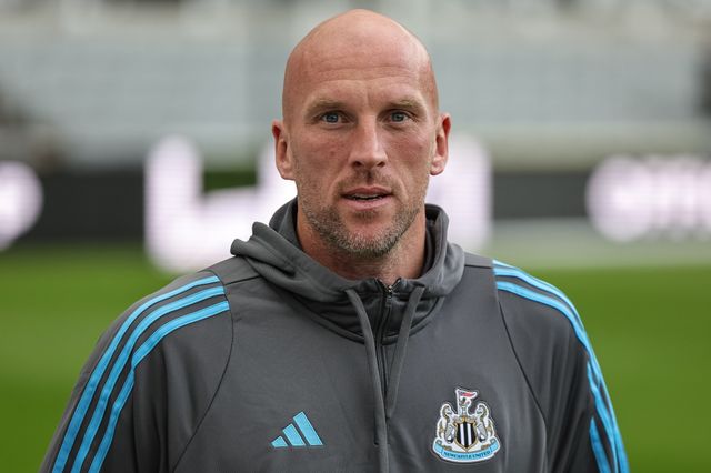 John Ruddy of Newcastle Untied arrives during the Pre-season friendly Newcastle United vs Espanyol at St. James's Park, Newcastle, United Kingdom, 8th August 2025

(Photo by Mark Cosgrove/News Images)