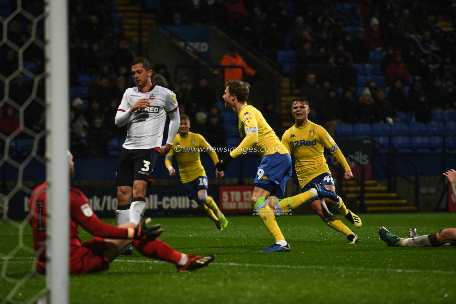15th December 2018, University of Bolton Stadium, Bolton, England; Sky Bet Championship, Bolton vs Leeds united ; Patrick Bamford of Leeds United   celebrates his goal making it 1-0

Credit: Richard Long/News Images

English Football League images are subject to DataCo Licence