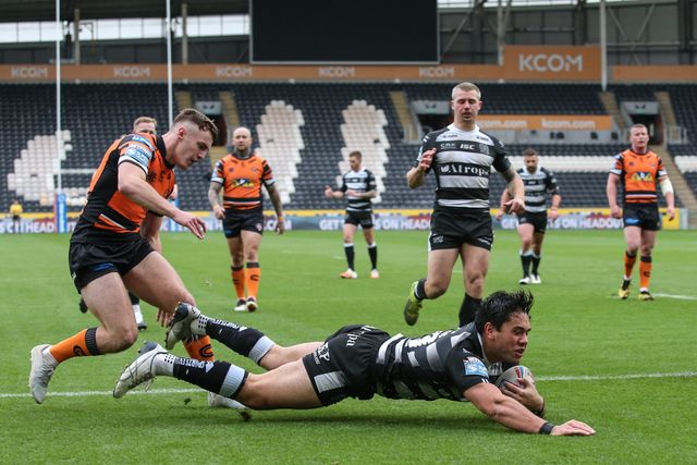 Betfred Super League Hull FC v Castleford Tigers