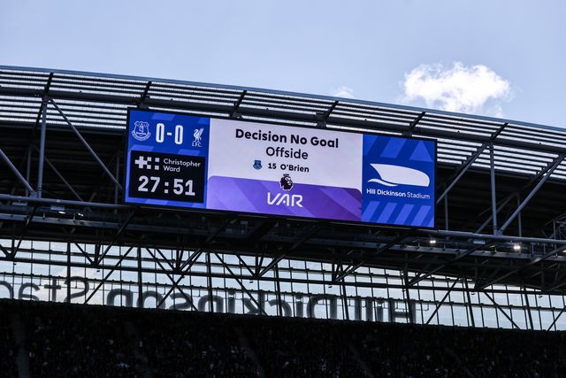 VAR decides no goal after Jake O'Brien of Everton is found offside in the build up to the goal during the Premier League match Everton vs Liverpool at Hill Dickinson Stadium, Liverpool, United Kingdom on 19 April 2026

(Photo by Alfie Cosgrove/News Images)