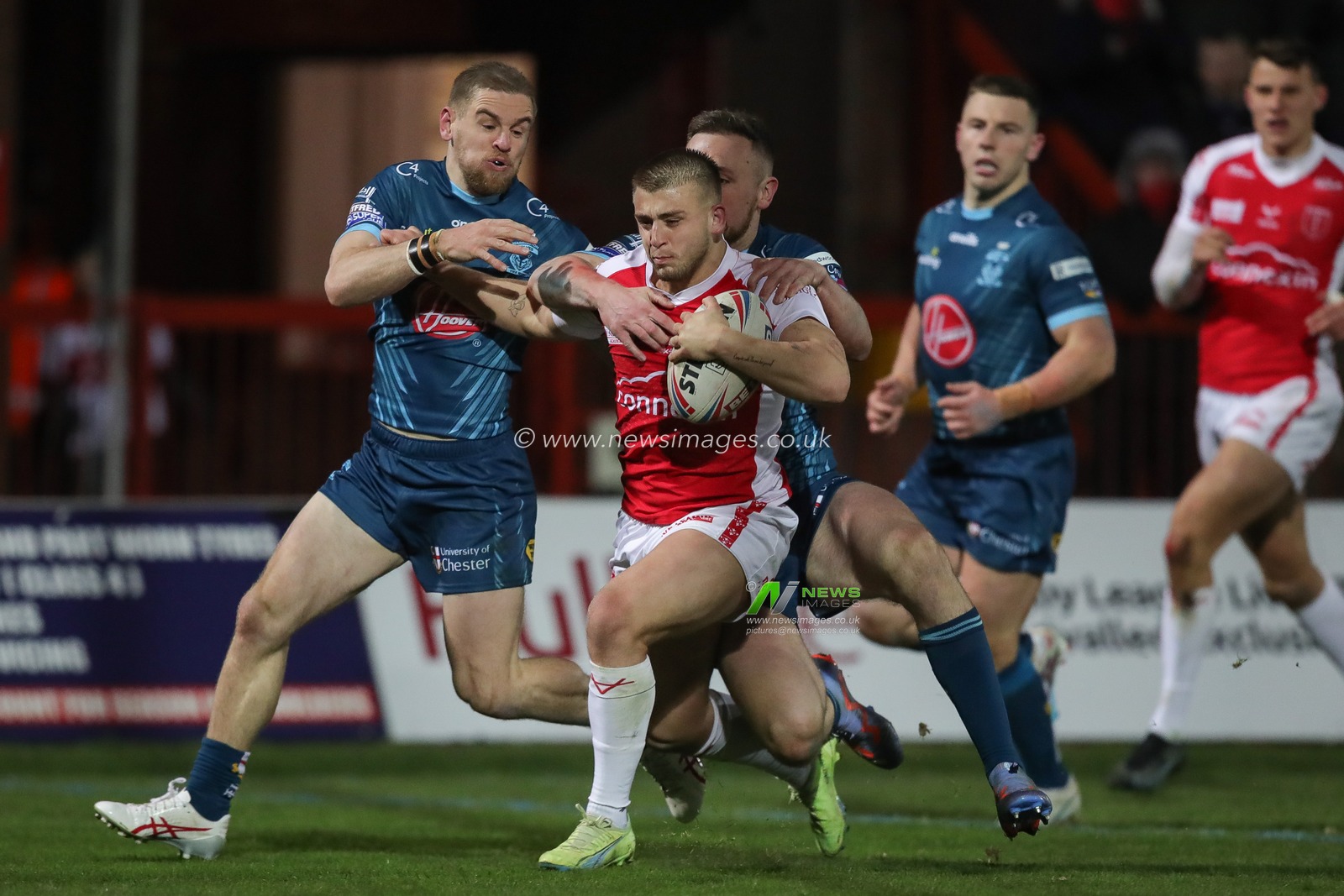 Mikey Lewis #20 of Hull KR on the attack during the Betfred Super League Round 4 match Hull KR vs Warrington Wolves at Sewell Group Craven Park, Kingston upon Hull, United Kingdom, 10th March 2023

(Photo by James Heaton/News Images)