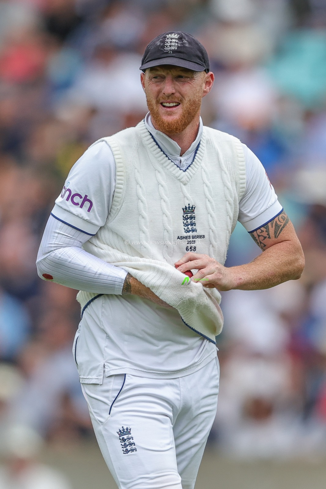 Ben Stokes of England polishes the ball during the LV= Insurance Ashes Fifth Test Series Day Five England v Australia at The Kia Oval, London, United Kingdom, 31st July 2023

(Photo by Mark Cosgrove/News Images)