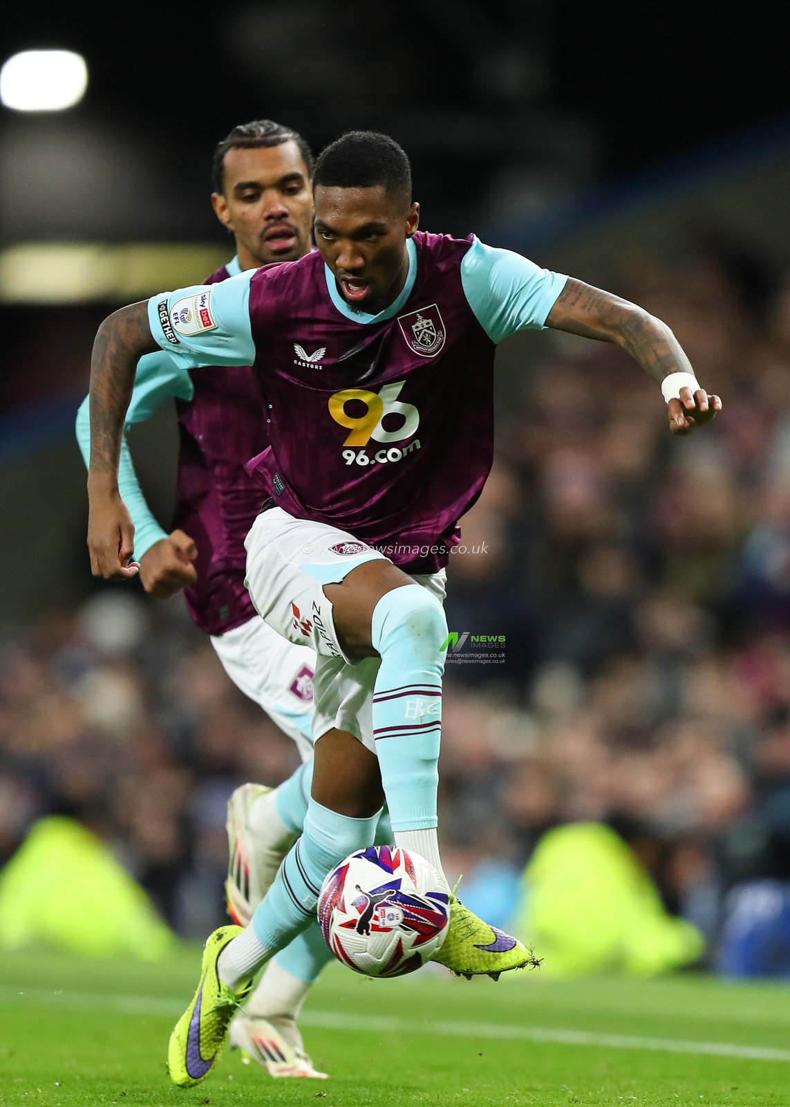 Jaidon Anthony of Burnley dribbling forward during the Sky Bet Championship match Burnley vs Sheffield Wednesday at Turf Moor, Burnley, United Kingdom, 21st February 2025

(Photo by Jorge Horsted/News Images)