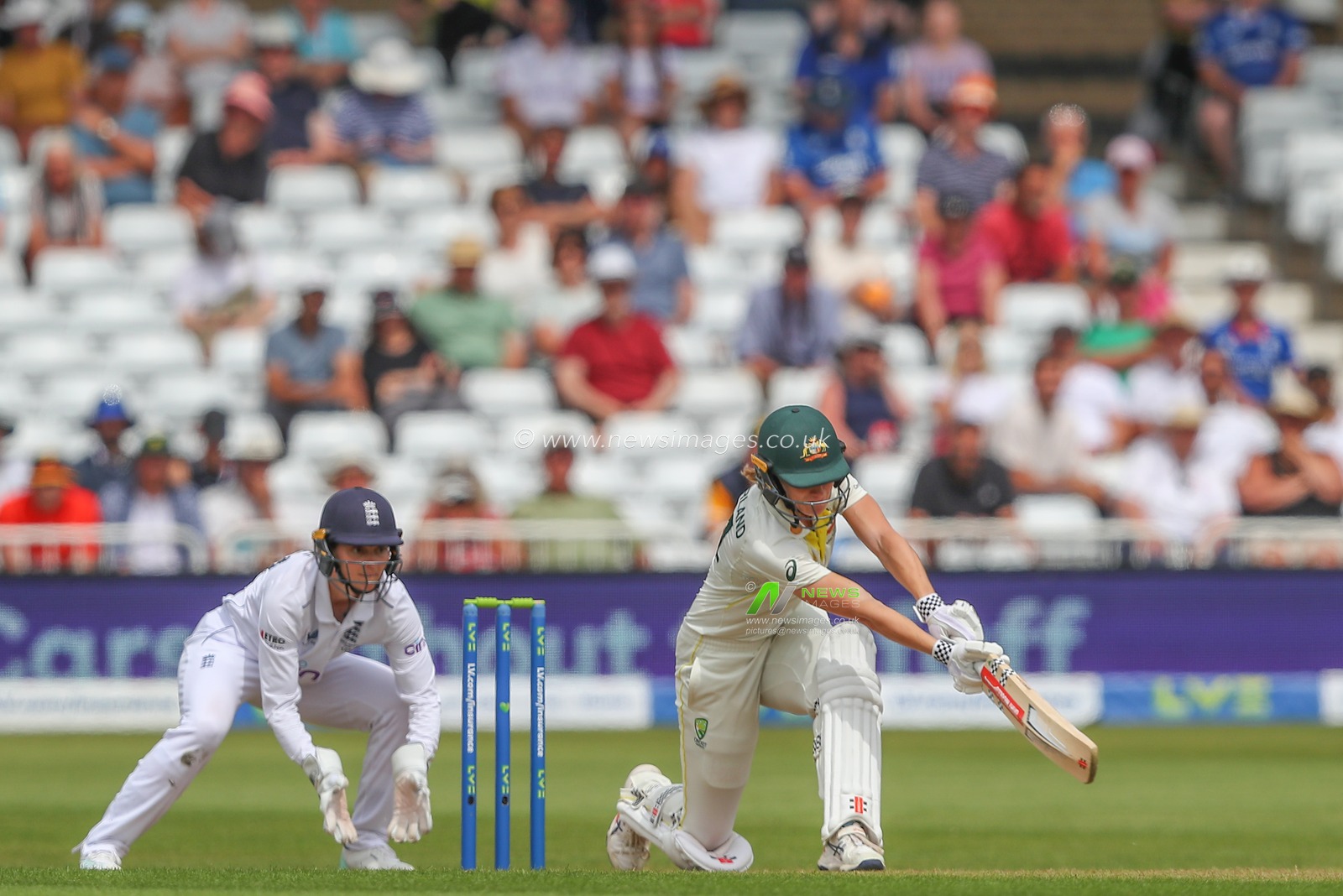 Annabel Sutherland of Australia hooks the ball during the Metro Bank Women's Ashes 2023 match Day 2 England vs Australia at Trent Bridge, Nottingham, United Kingdom, 23rd June 2023

(Photo by Gareth Evans/News Images)