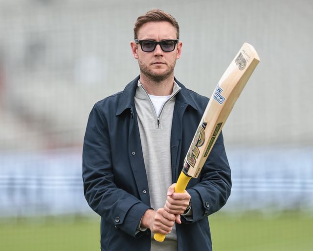 Broadcaster Stuart Broad with the GM cricket bat of Duckett  during the 4th Rothesay Test Match match Day 2 England vs India at Old Trafford Cricket Ground, Manchester, United Kingdom, 24th July 2025

(Photo by Mark Cosgrove/News Images)