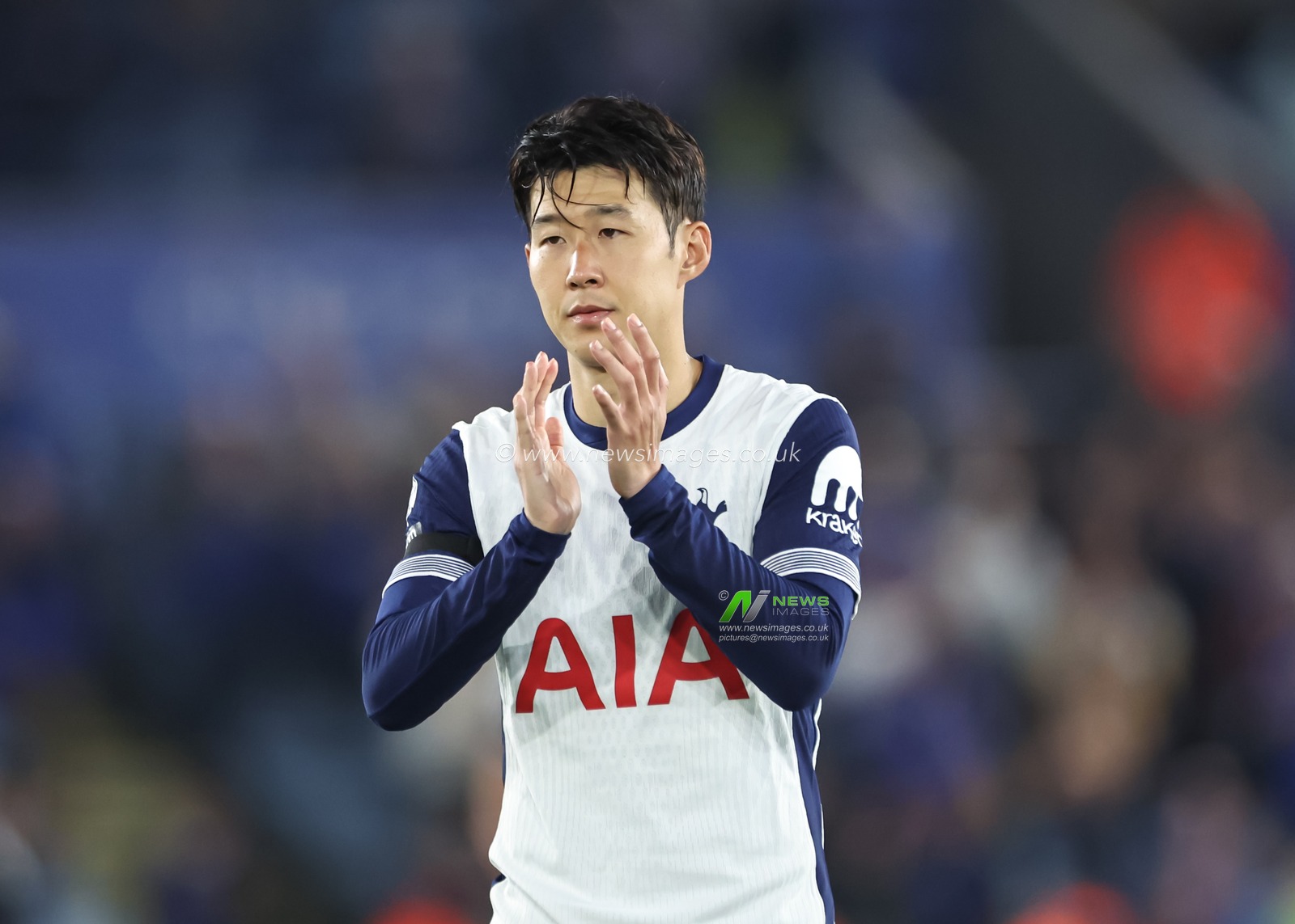 Son Heung-min of Tottenham Hotspur applauds fans at full time during the Premier League match Leicester City vs Tottenham Hotspur at King Power Stadium, Leicester, United Kingdom, 19th August 2024

(Photo by Mark Cosgrove/News Images)