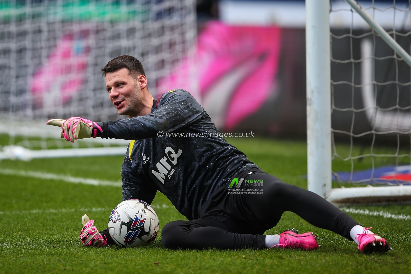 Daniel Bachmann of Watford during the pre-game warm up ahead of the Sky Bet Championship match West Bromwich Albion vs Watford at The Hawthorns, West Bromwich, United Kingdom, 1st April 2024

(Photo by Gareth Evans/News Images)