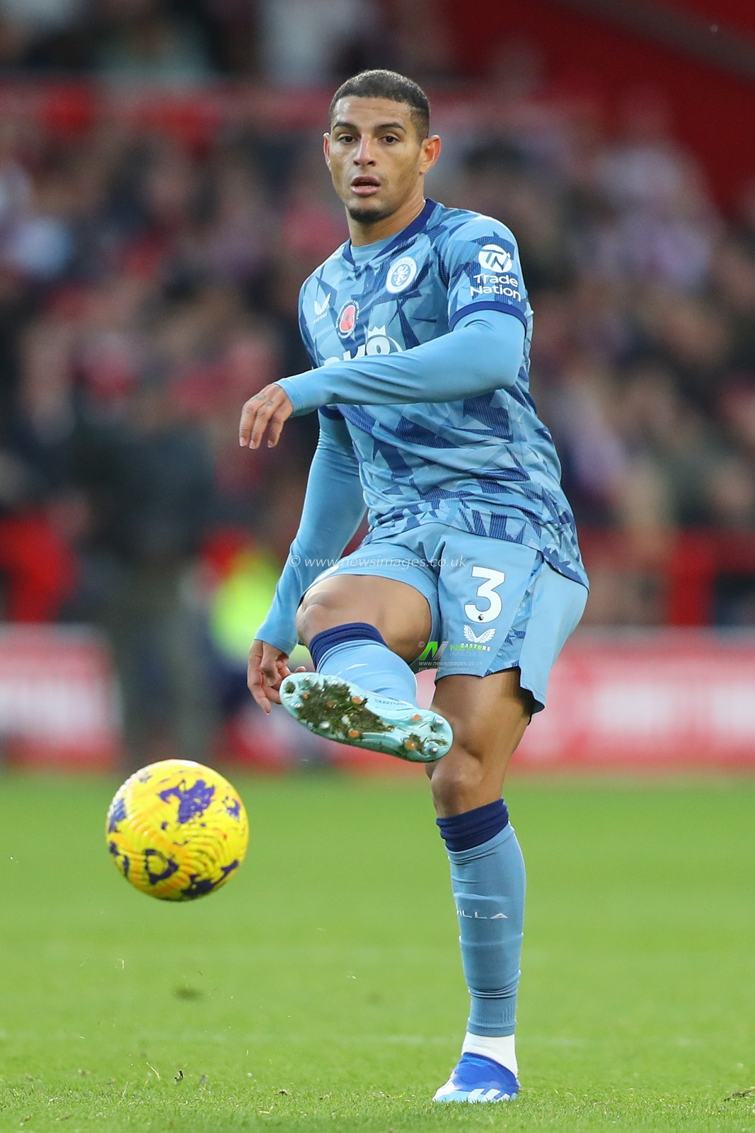 Diego Carlos #3 of Aston Villa passes the ball during the Premier League match Nottingham Forest vs Aston Villa at City Ground, Nottingham, United Kingdom, 5th November 2023

(Photo by Gareth Evans/News Images)