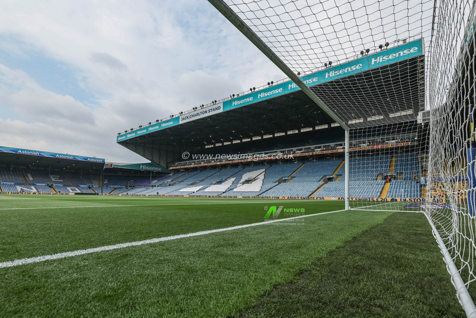 A general view of Elland Road ahead of the Sky Bet Championship Play-off Semi Final Second Leg Leeds United vs Norwich City at Elland Road, Leeds, United Kingdom, 16th May 2024

(Photo by Mark Cosgrove/News Images)