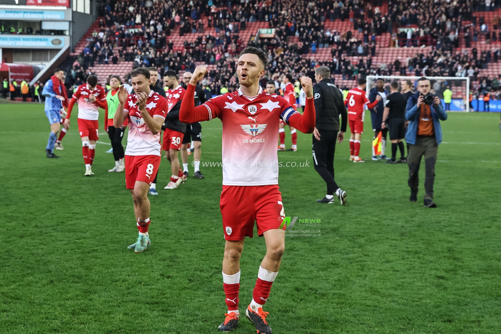 Jordan Williams of Barnsley celebrate their 2-1 win during the Sky Bet League 1 match Barnsley vs Derby County at Oakwell, Barnsley, United Kingdom, 24th February 2024

(Photo by Mark Cosgrove/News Images)