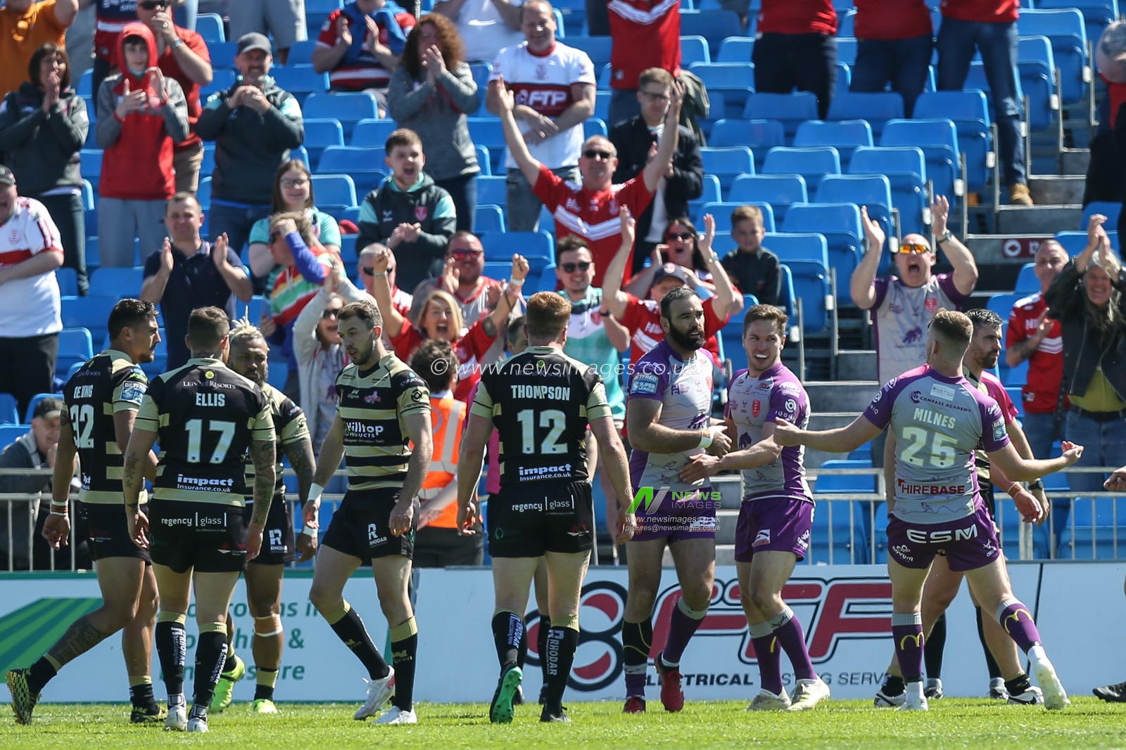 Kane Linnett (12) of Hull KR celebrates his try