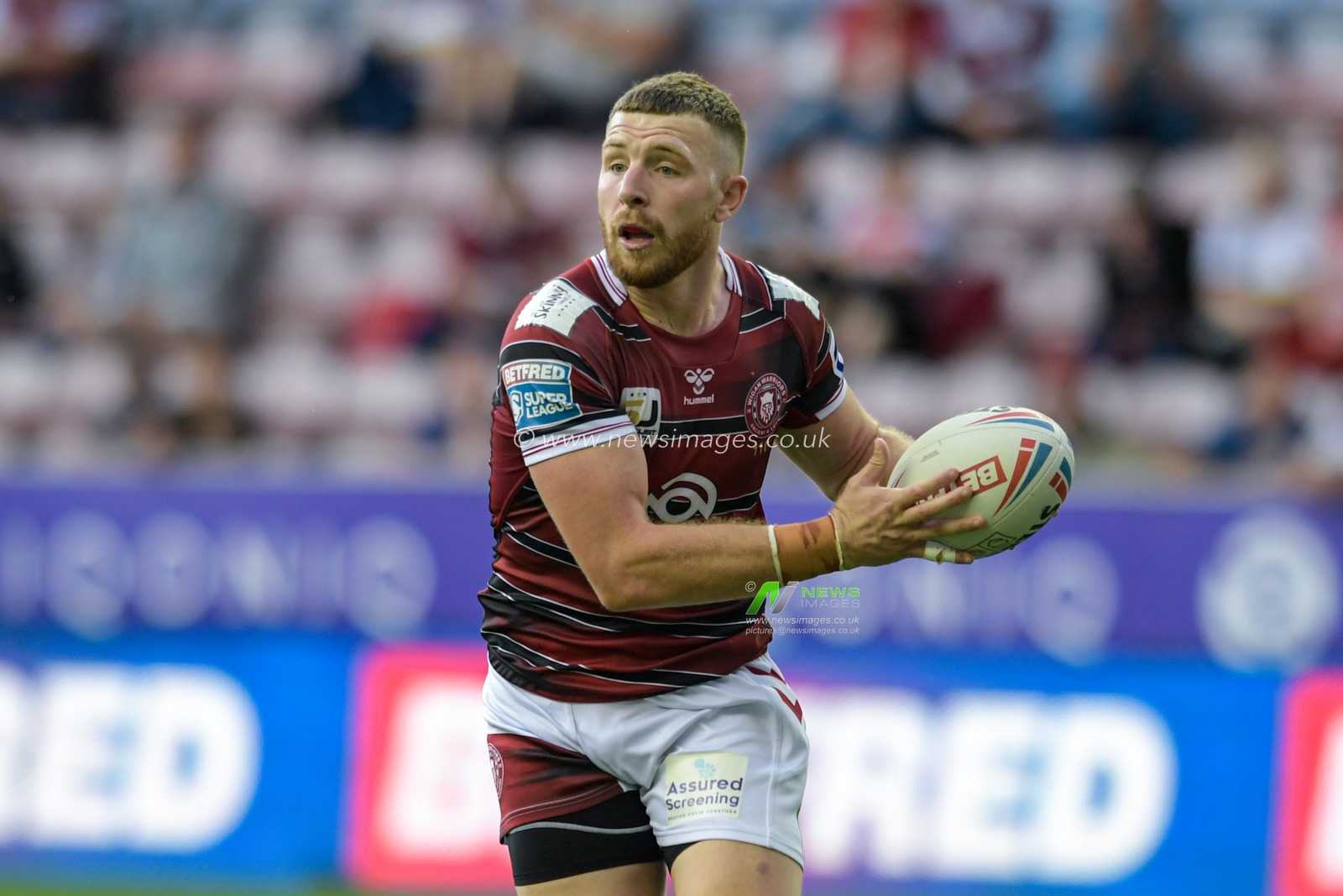 Jackson Hastings (31) of Wigan Warriors with the ball