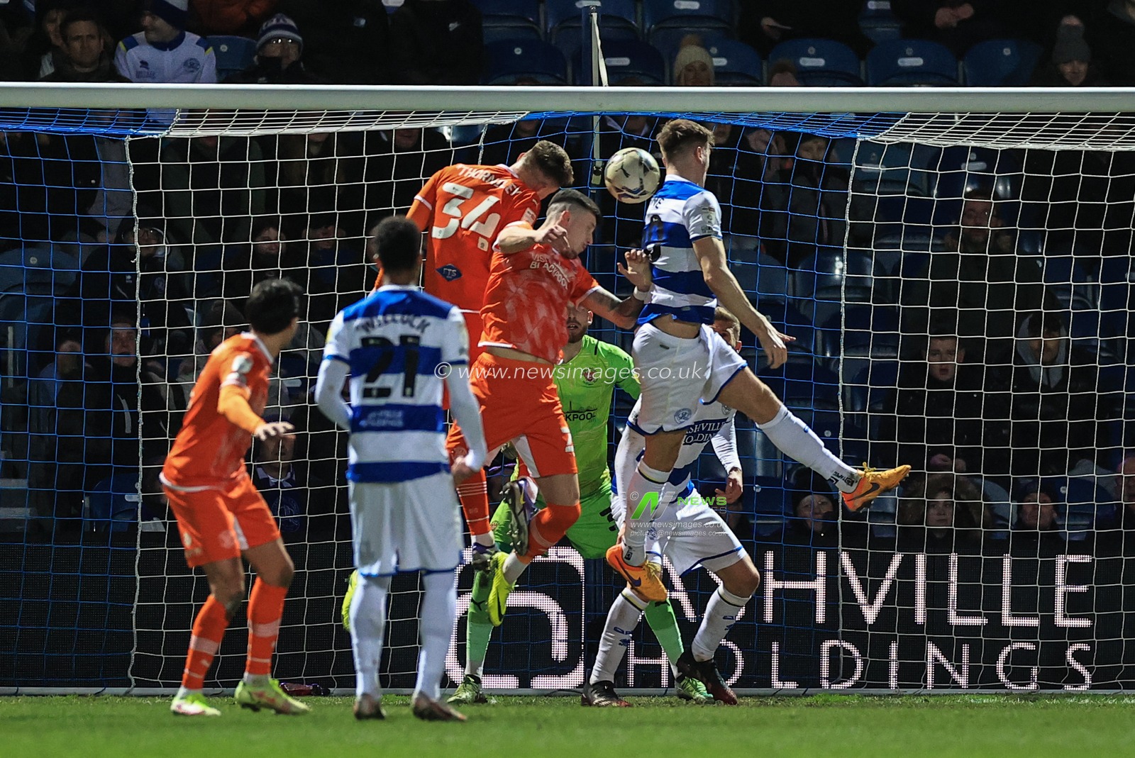 Jimmy Dunne #20 of Queens Park Rangers scores to make it 1-0