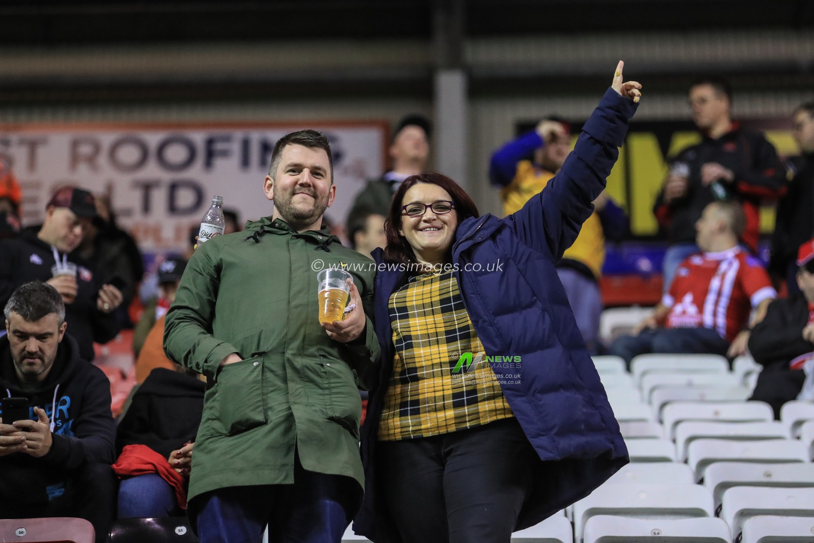 4th October 2019, DW Stadium, Wigan, England; Betfred Super League Semi Final, Wigan Warriors v Salford Red Devils : Salford fans enjoying the buildup to tonights semi-final

Credit: Mark Cosgrove/News Images