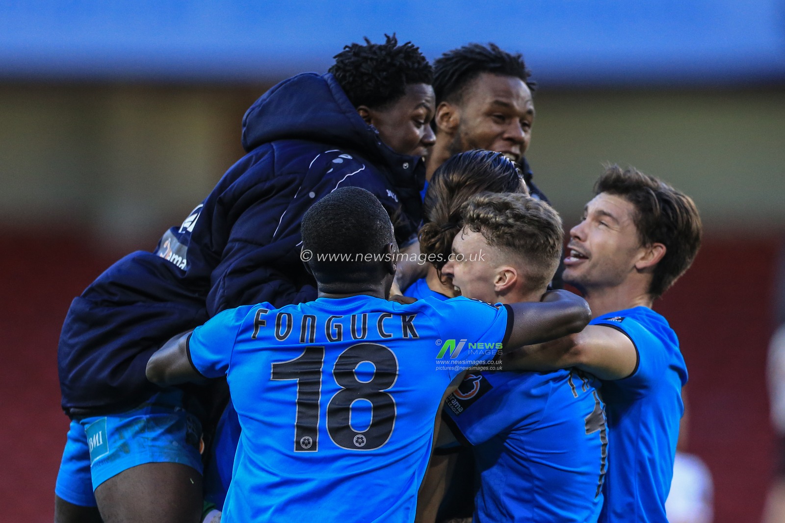 6th January 2019, Bramall Lane, Sheffield, England ; The Emirates FA Cup, 3rd Round, Sheffield United vs Barnet Town : Barnet players celebrate their giant killing of Sheffield United 

Credit: Mark Cosgrove/News Images

English Football League images are subject to DataCo Licence