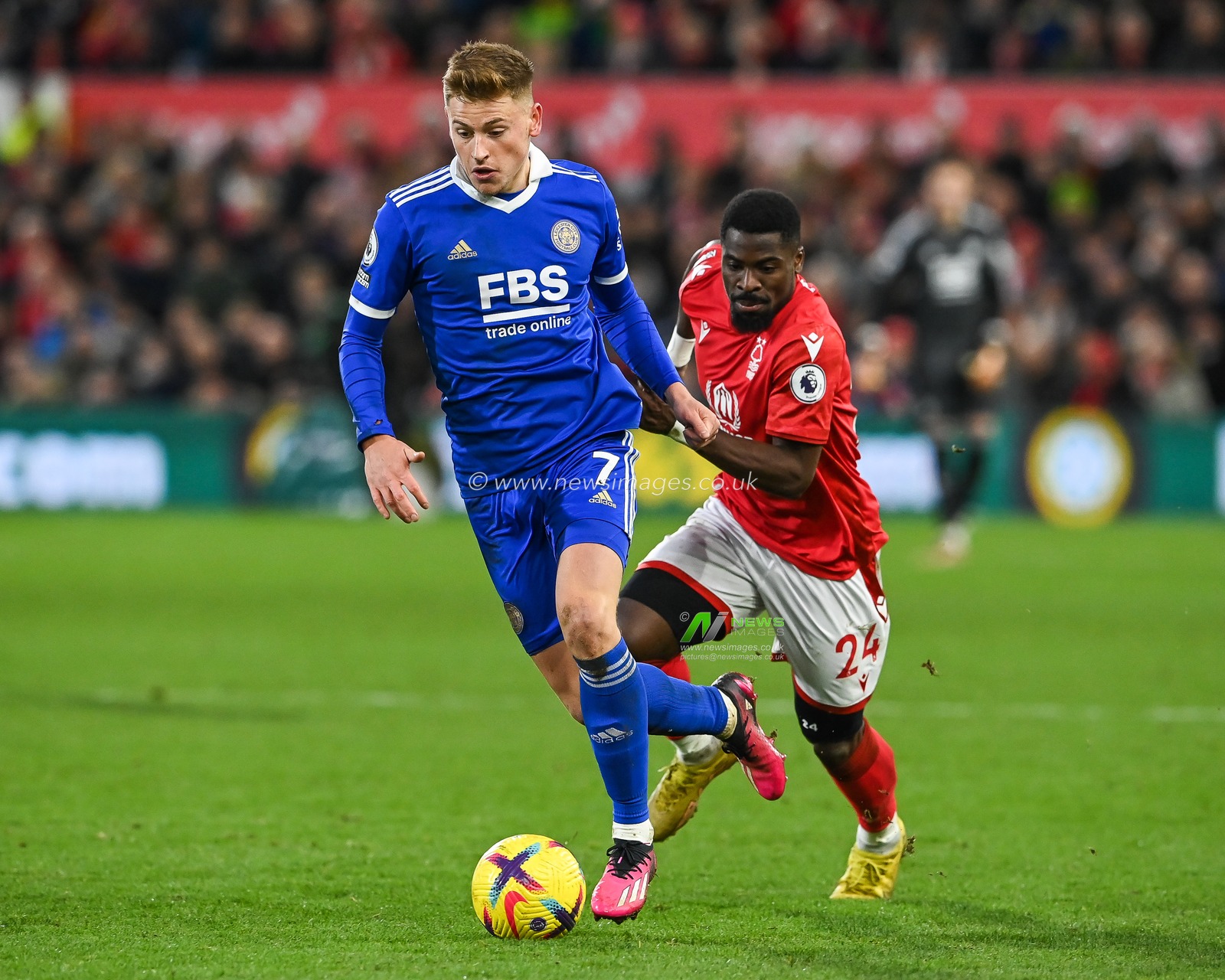 Harvey Barnes #7 of Leicester City makes a break with the ball during the Premier League match Nottingham Forest vs Leicester City at City Ground, Nottingham, United Kingdom, 14th January 2023

(Photo by Craig Thomas/News Images)