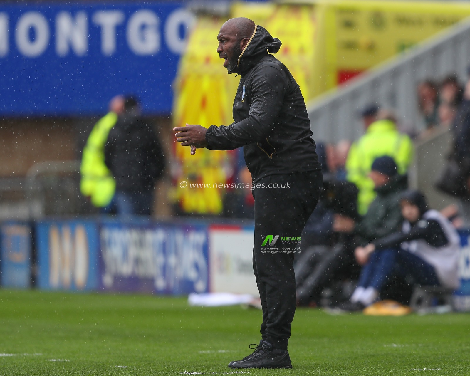 Darren Moore manager of Sheffield Wednesday shouts at his players during the Sky Bet League 1 match Shrewsbury Town vs Sheffield Wednesday at Greenhous Meadow, Shrewsbury, United Kingdom, 29th April 2023

(Photo by Gareth Evans/News Images)