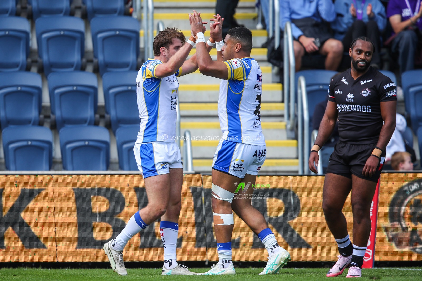 Paul Momirovski of Leeds Rhinos celebrates his try to make it 8-6 during the Betfred Super League Round 16 match Leeds Rhinos vs London Broncos at Headingley Stadium, Leeds, United Kingdom, 6th July 2024

(Photo by Gareth Evans/News Images)