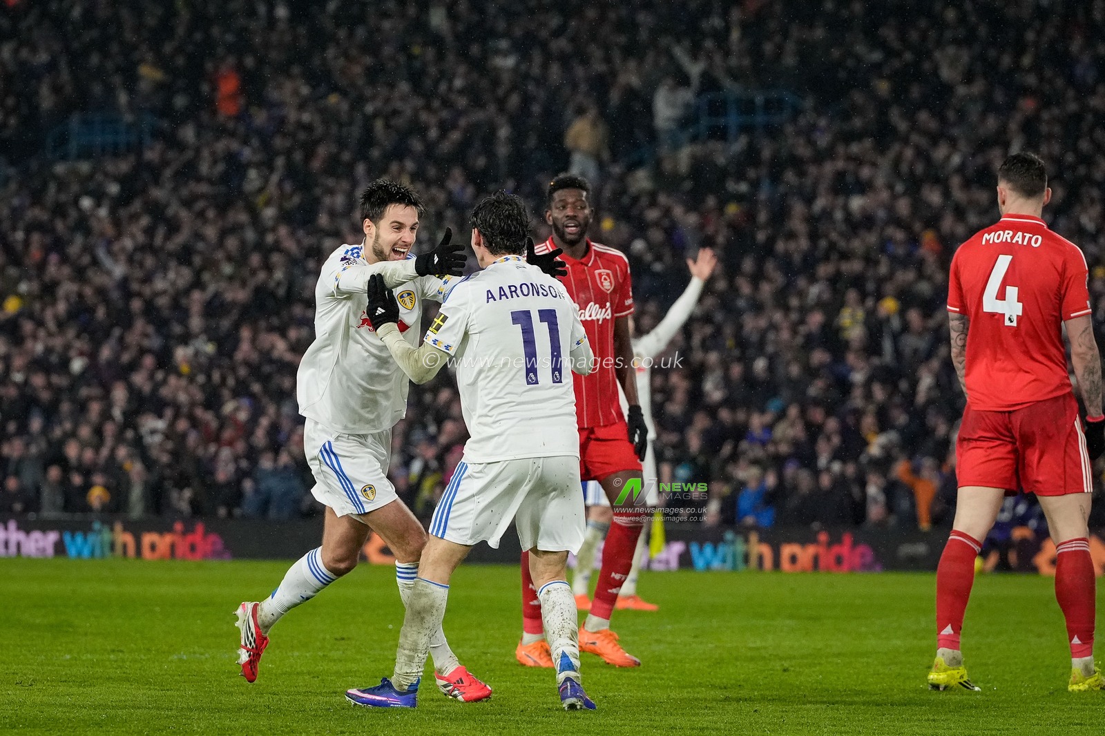 Ilia Gruev of Leeds United celebrates Dominic Calvert-Lewin of Leeds United scoring a goal to make it  during the Premier League match Leeds United vs Nottingham Forest at Elland Road, Leeds, United Kingdom on 06 February 2026

(Photo by Maynard Manyowa/News Images)