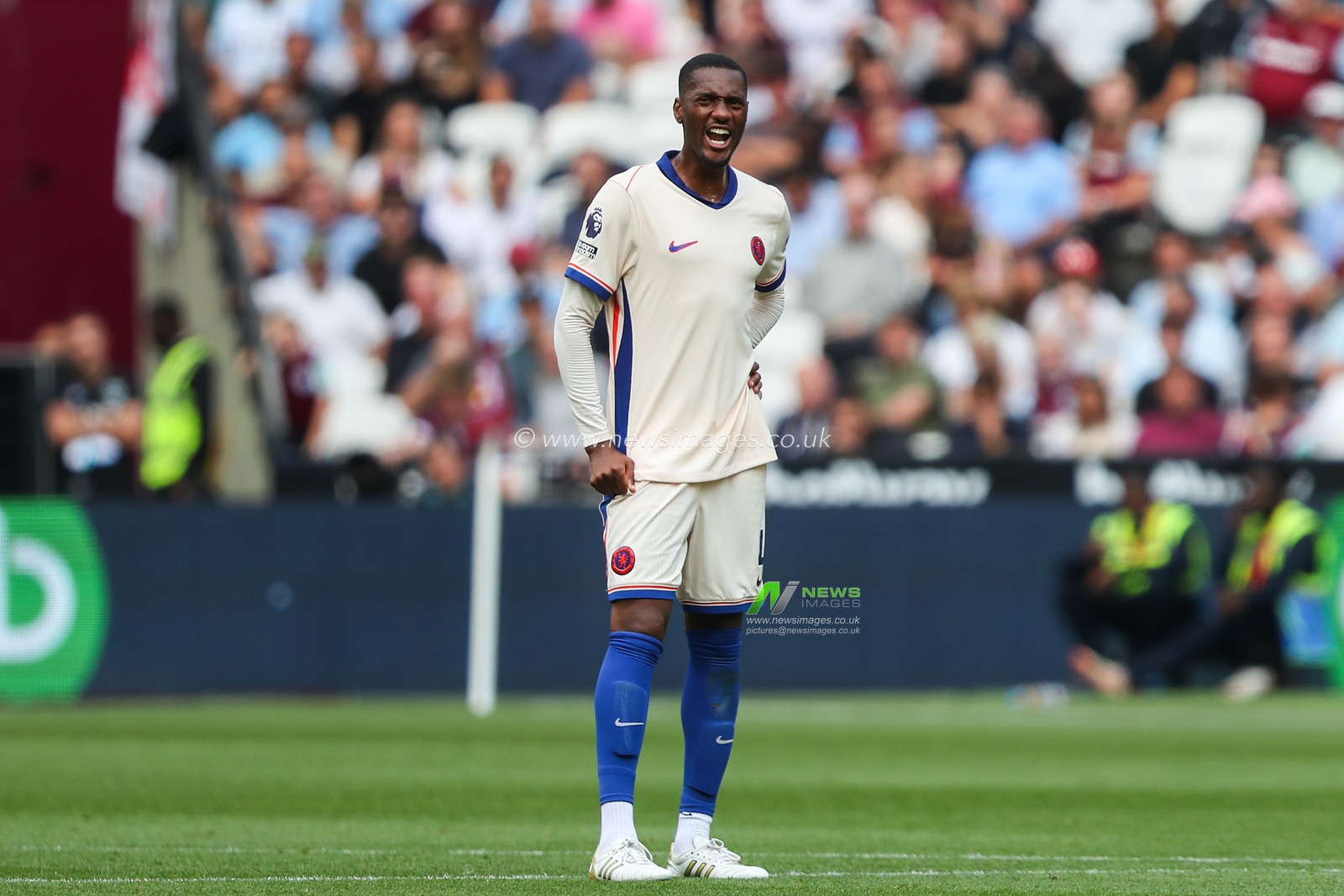 Tosin Adarabioyo of Chelsea during the Premier League match West Ham United vs Chelsea at London Stadium, London, United Kingdom, 21st September 2024

(Photo by Gareth Evans/News Images)