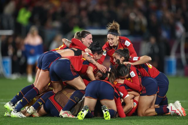 Spain celebrate winning 1-0 in the FIFA Women's World Cup 2023 during the FIFA Women's World Cup 2023 Final match Spain Women vs England Women at Stadium Australia, Sydney, Australia, 20th August 2023

(Photo by Patrick Hoelscher/News Images)