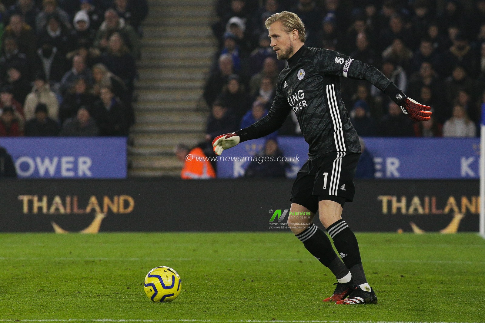 22nd January 2020, King Power Stadium, Leicester, England; Premier League, Leicester City v West Ham United : Kasper Schmeichel (1) of Leicester City